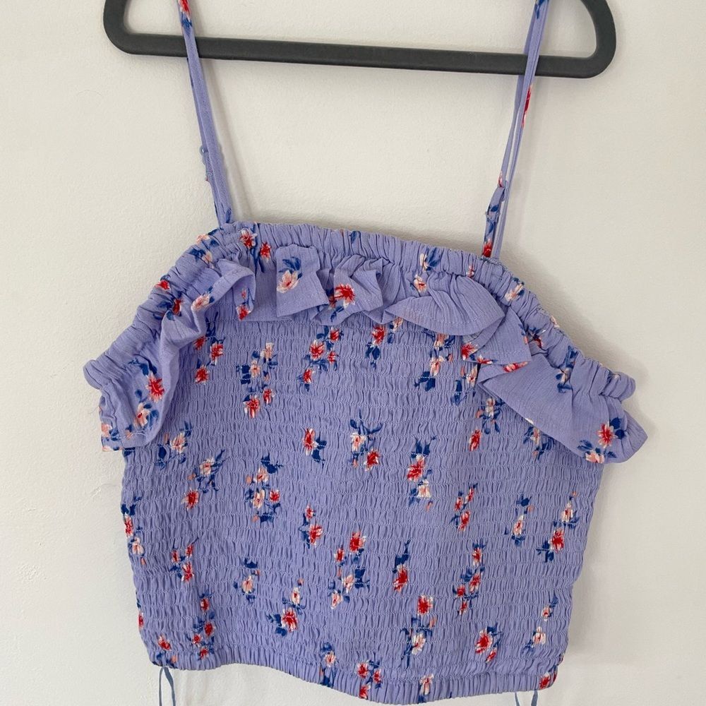 NWOT Pink Rose Cropped Smocked Floral Blouse - Size Medium